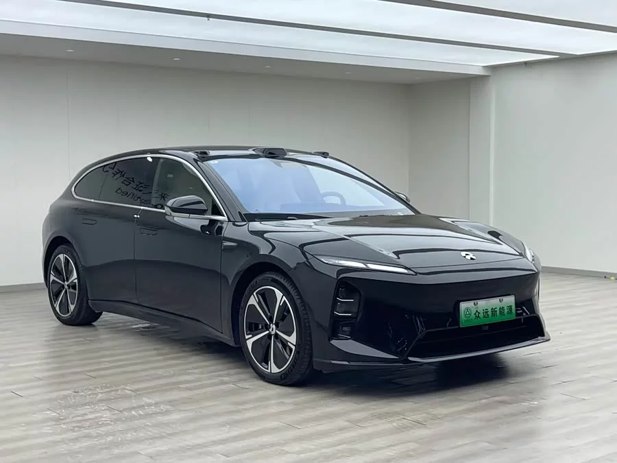 NIO ET5T