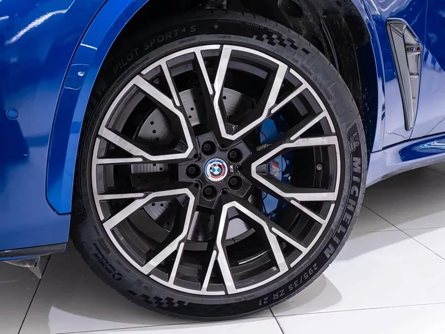 BMW X5M