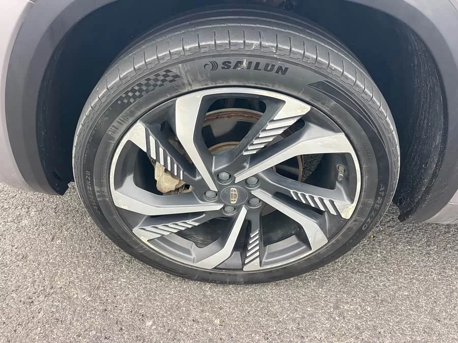 Geely Xingyue L