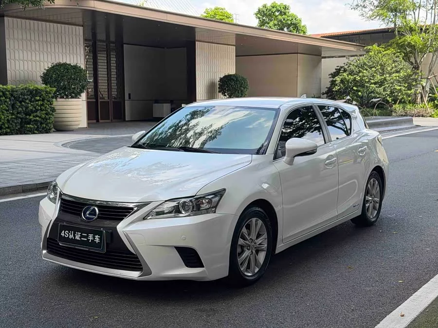 Lexus CT