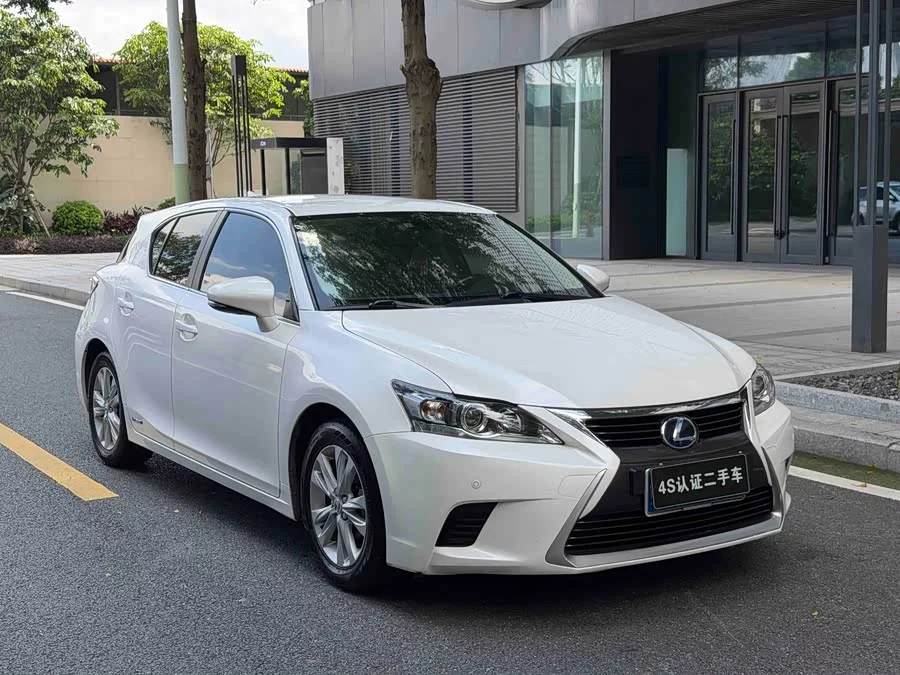 Lexus CT