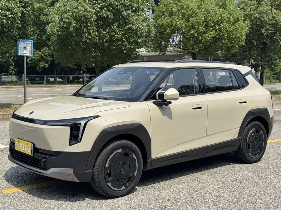 Dongfeng Nano 06