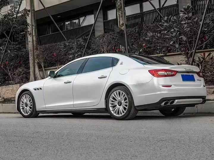 Maserati President
