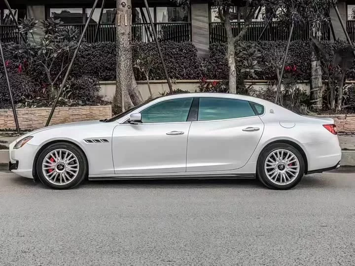 Maserati President
