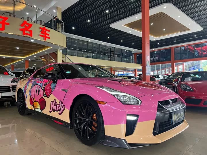 Nissan GT-R