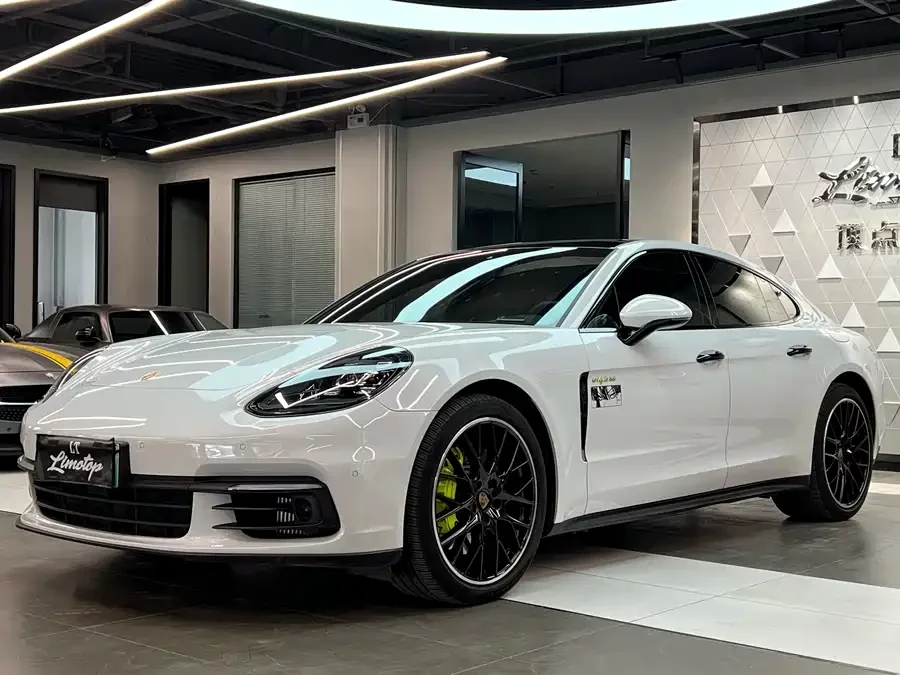 Porsche Panamera New Energy