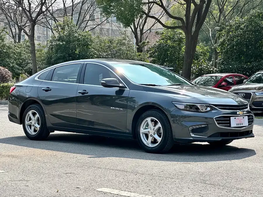 Chevrolet Malibu XL