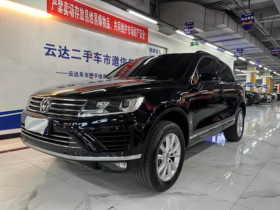 Volkswagen Touareg