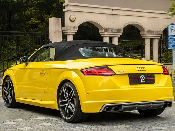 Audi TTS