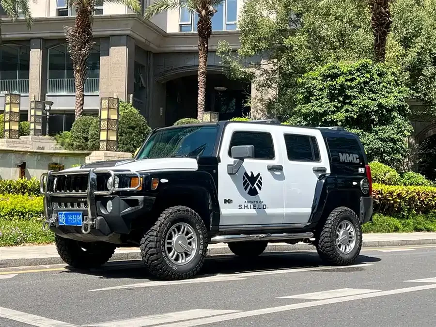 Hummer H3