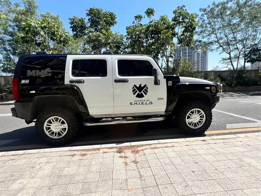 Hummer H3