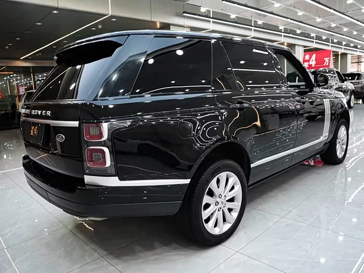 Land Rover range rover