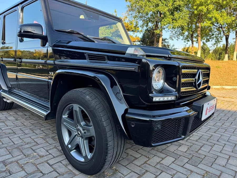 Mercedes Benz G-rated