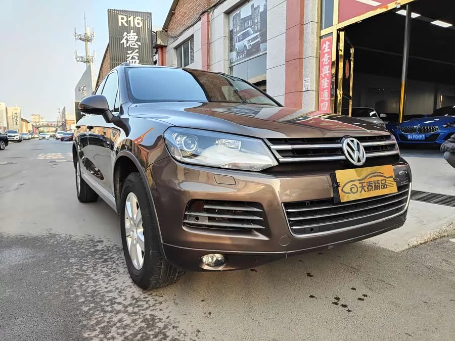 Volkswagen Touareg