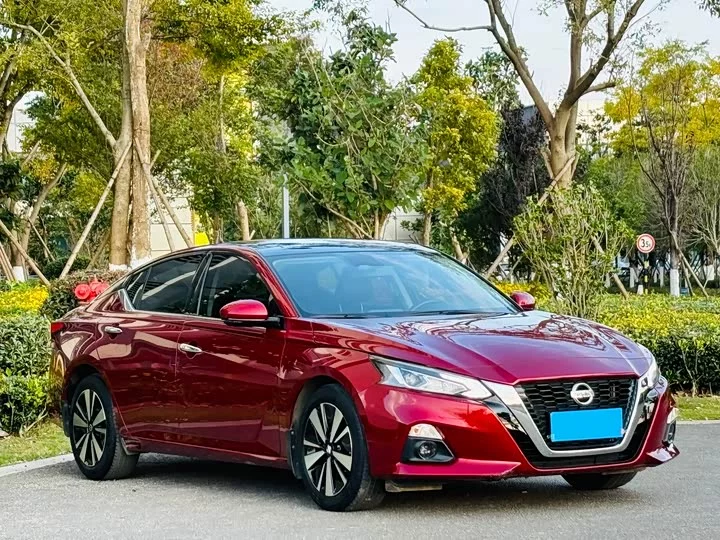Nissan Teana
