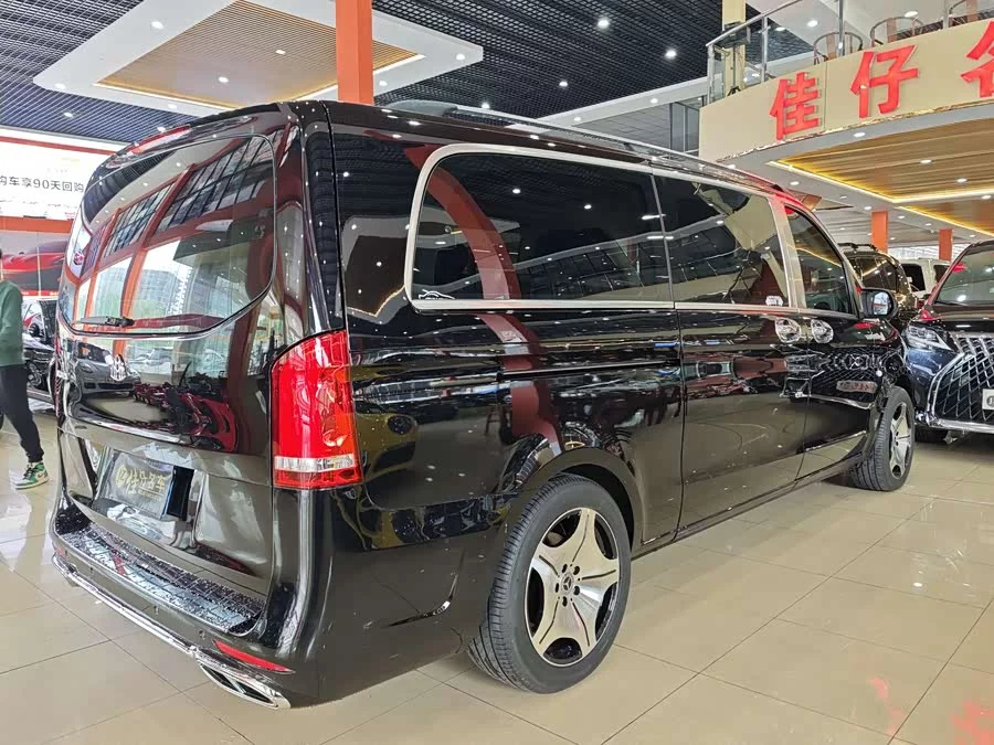 Mercedes Benz Vito