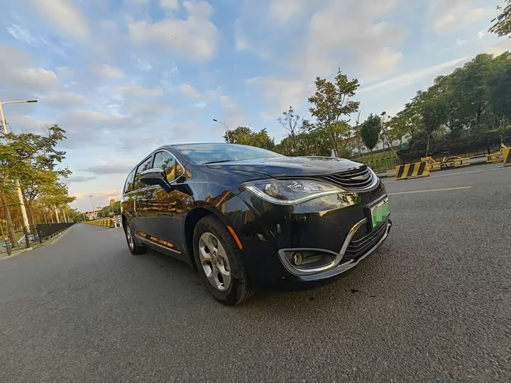 Chrysler Grand Voyager PHEV