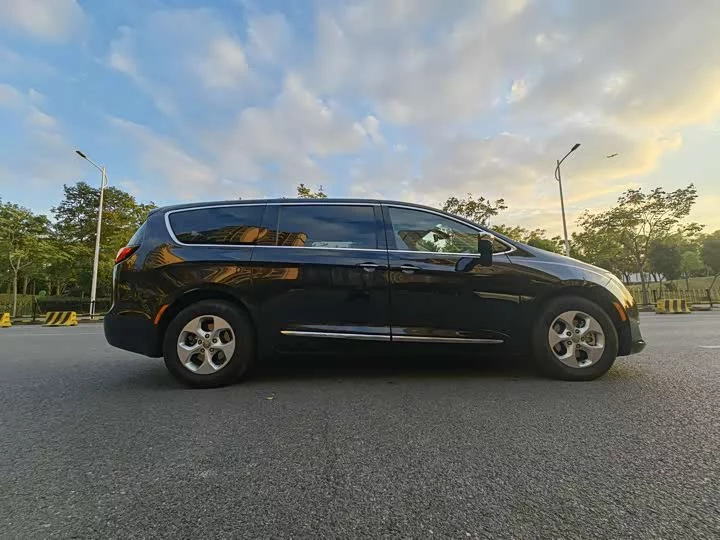 Chrysler Grand Voyager PHEV