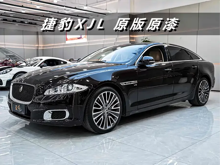 Jaguar XJ