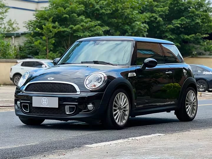 MINI 