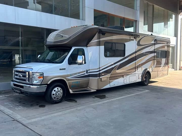 Ford E350