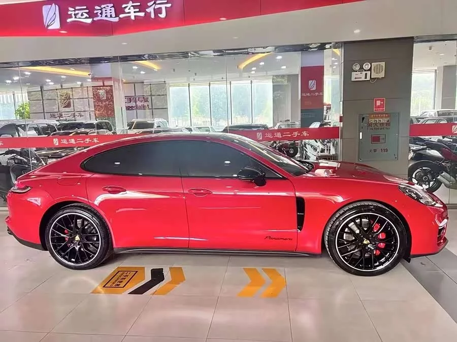 Porsche Panamera