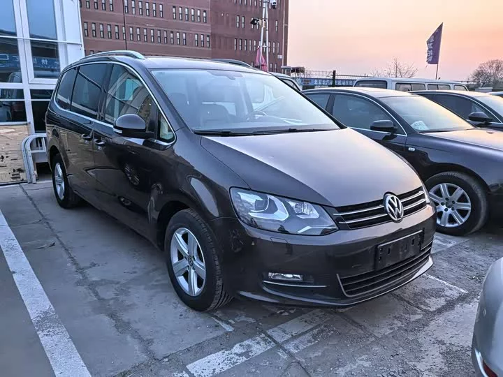 Volkswagen Sharon
