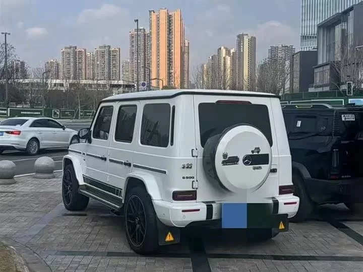 Mercedes-Benz G-rated