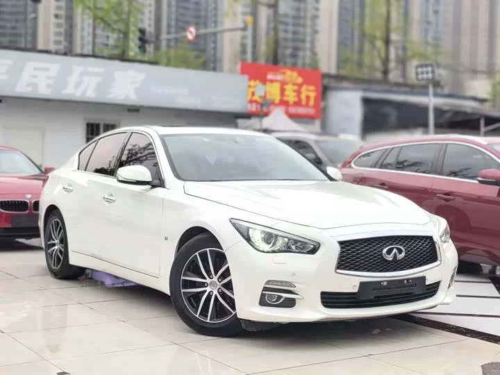 Infiniti Q50