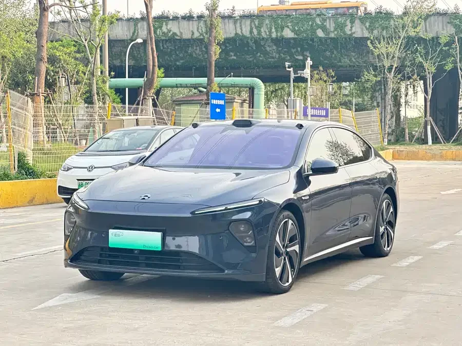 NIO ET7