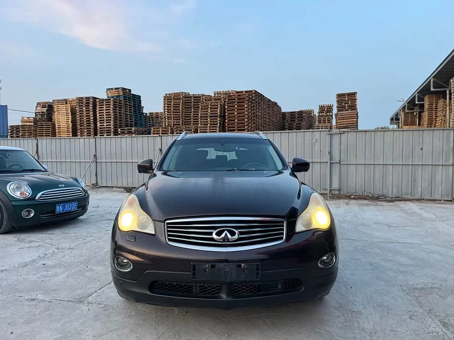 Infiniti EX