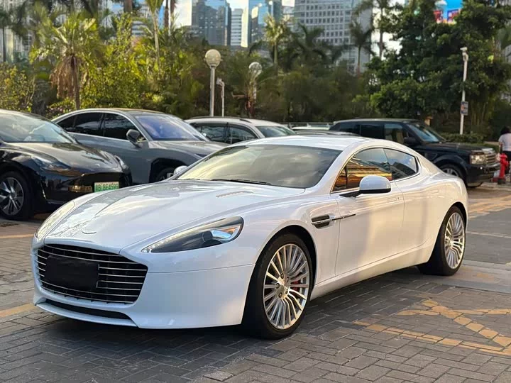 Aston Martin Rapide