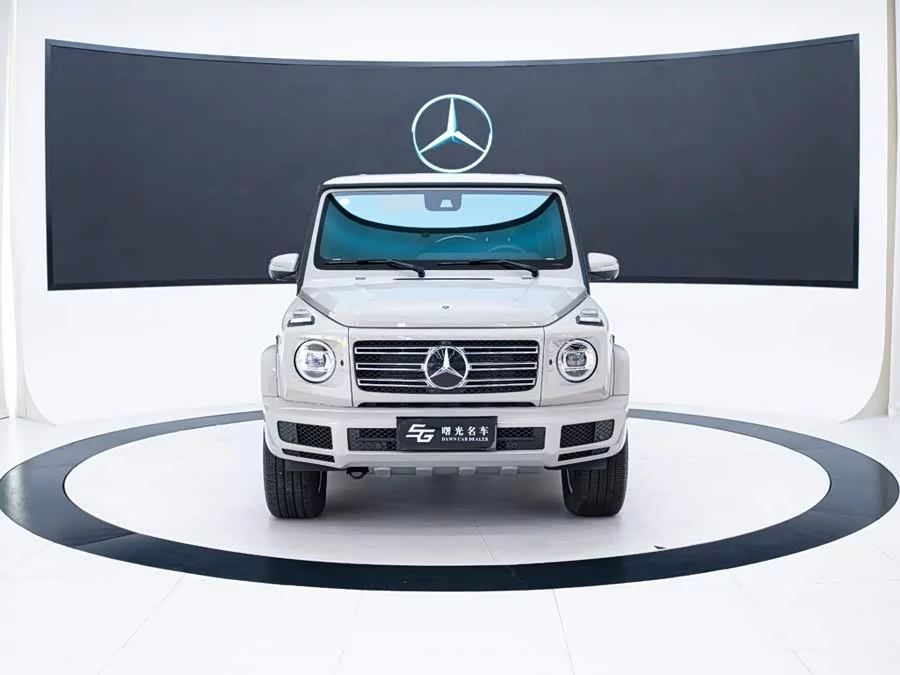 Mercedes Benz G-rated