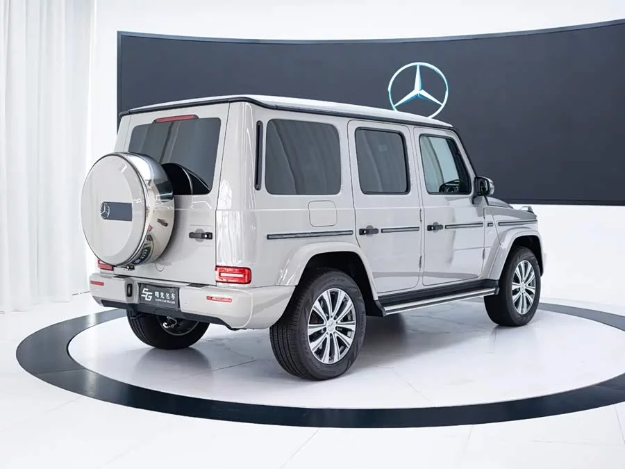 Mercedes Benz G-rated