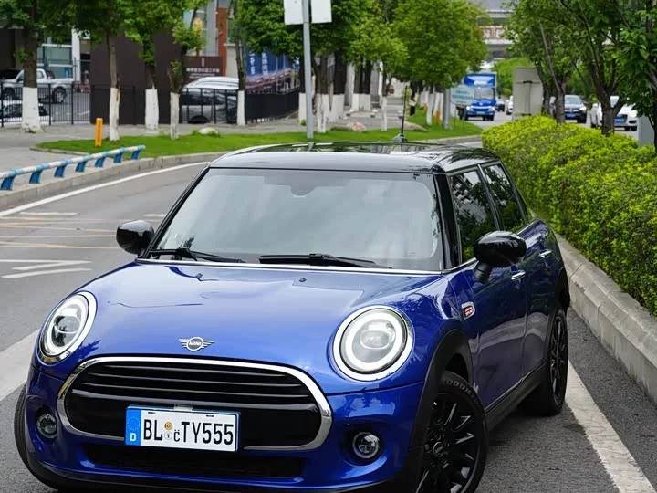 MINI 