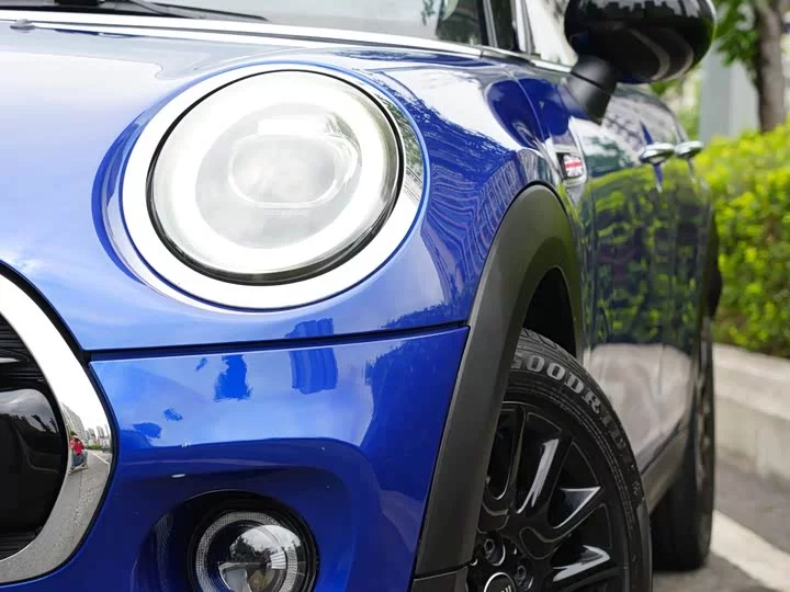 MINI 