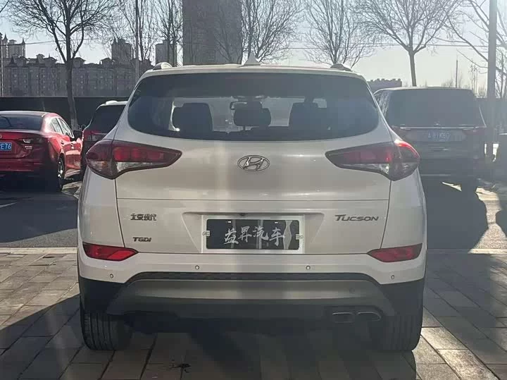 Hyundai Tucson