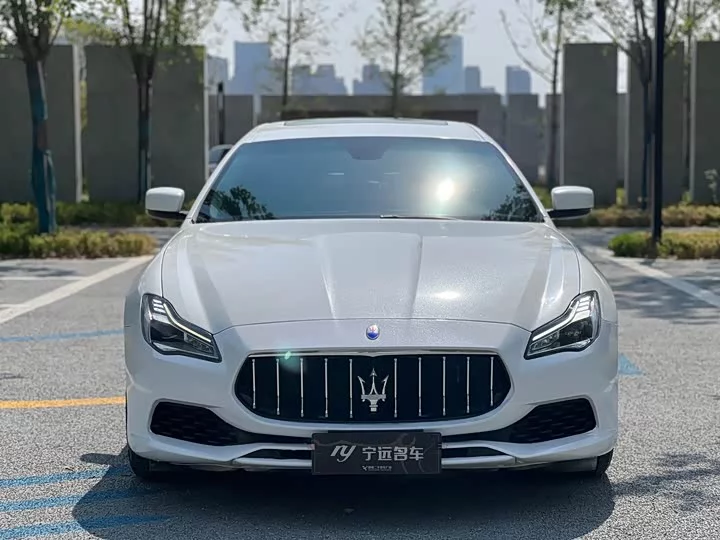 Maserati President