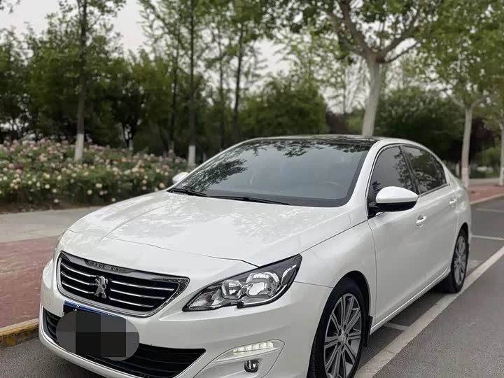 Peugeot 408