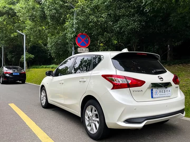 Nissan Tiida