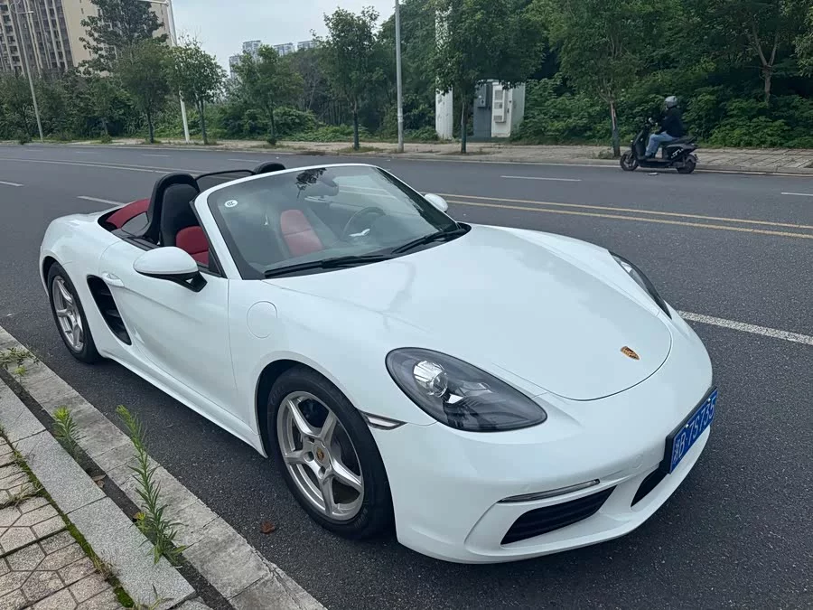 Porsche 718