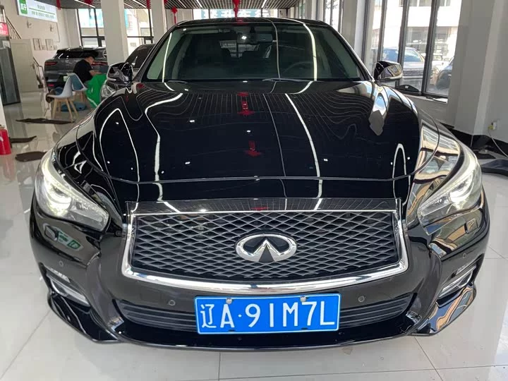 Infiniti Q50L
