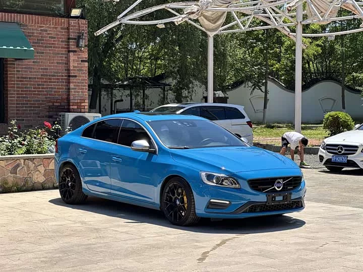 Volvo S60
