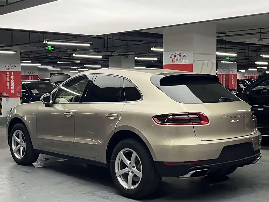 Porsche Macan