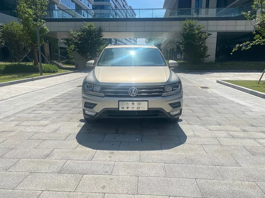 Volkswagen Tiguan L