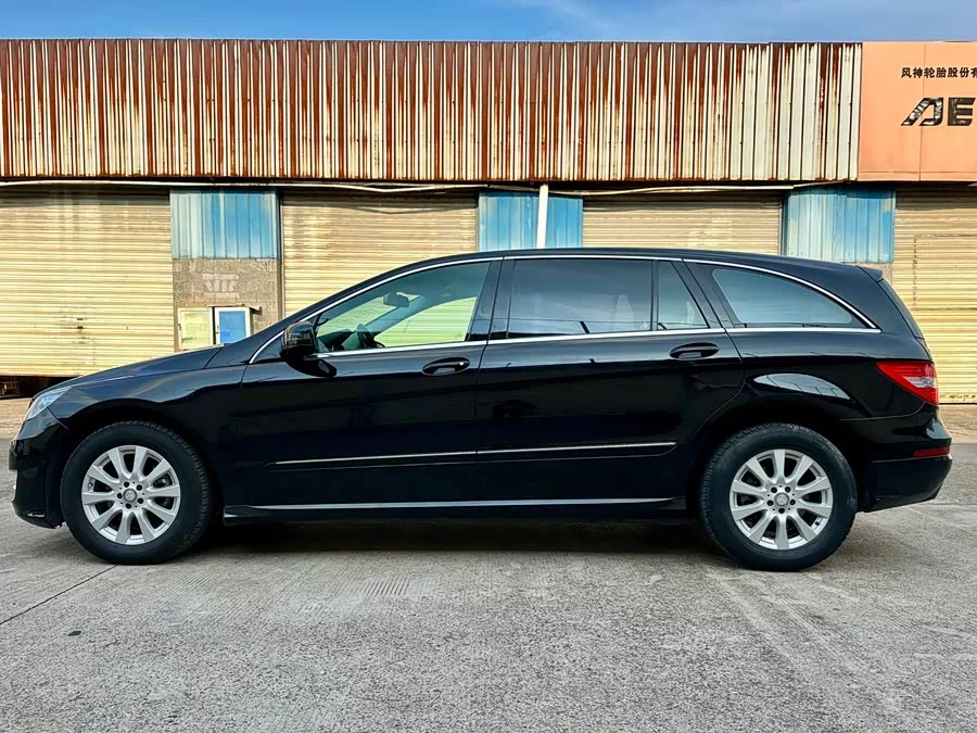 Mercedes Benz R-rated