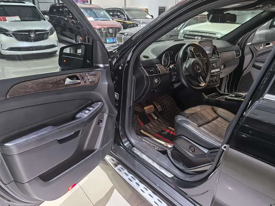 Mercedes Benz GLE (Imported)