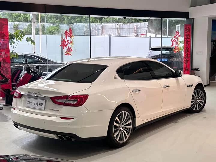 Maserati President