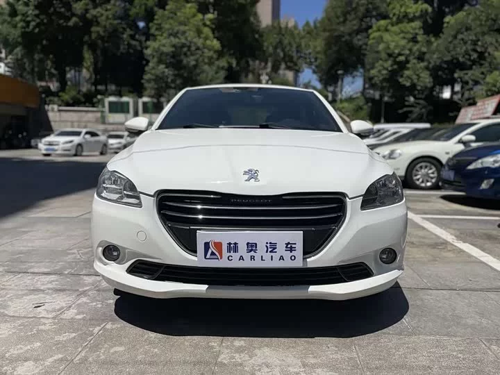 Peugeot 301
