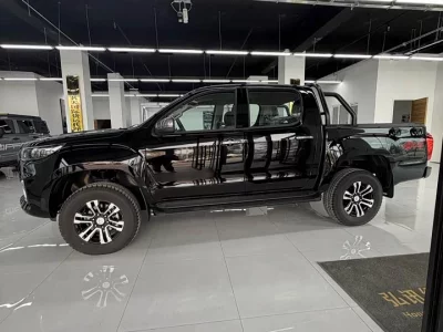 Foton General F9